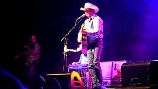 Tracy Byrd At... Billy Bobs Texas 7/21/2018  &quot; I Wanna Feel That Way Again&quot;