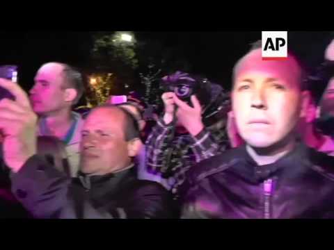 Yulia Samoylova sings in Crimea for Victory Day