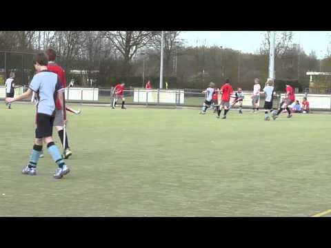 HCPijnacker JC1 - Bleiswijk JC1 2 april 2011 te Pijnacker