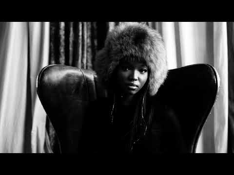 SHMY - BUTTERFLIES (OFFICIAL VISUALIZER)