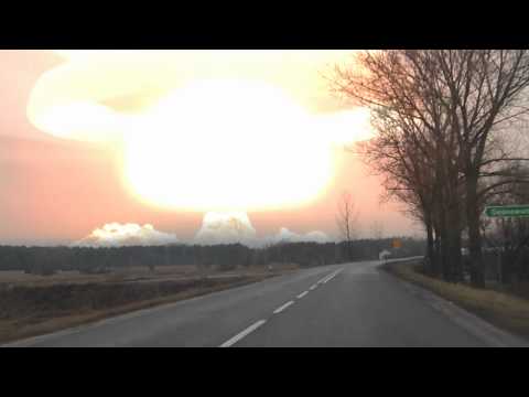 Meteoryt uderzający w Ziemię (Meteorite crash into earth) CGI Animation v2