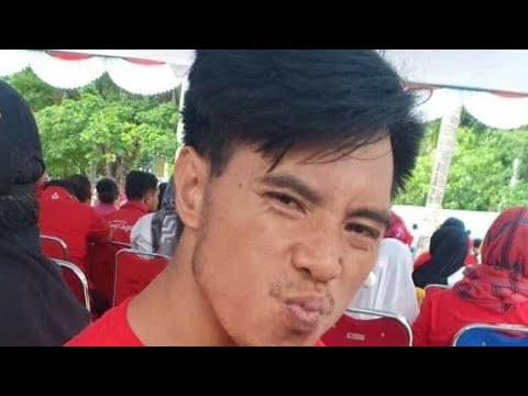 Midun membawakan lagu seventeen kemarin