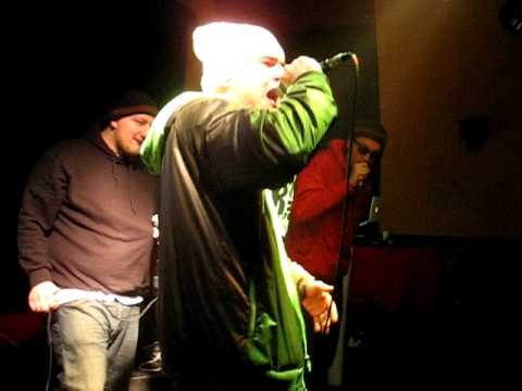 Guè Pequeno ft.Montenero e Ted Bee @ Palazzo Granaio