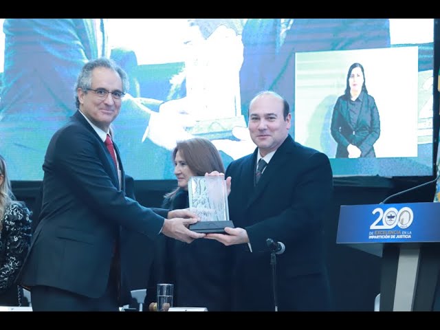 Vídeo relacionado con Las Profesiones jurídicas (Guías Prácticas)