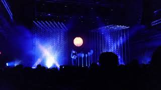Purity Ring - Stranger Than Earth (Live at the Brooklyn Bowl, Las Vegas, 6/23/2015)