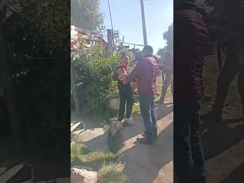 ENTREGA DE COBIJAS A HABITANTES DE LA COLONIA LOMAS DE SAN PEDRO,ESTO EN SAN VICENTE CHICOLOAPAN.