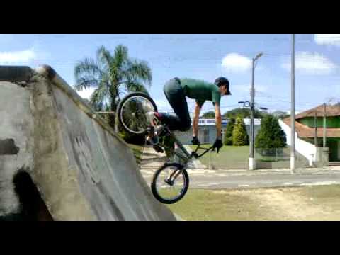 bisteka bmx  almirante tamandare
