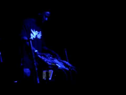 3 - Video Tapez (Radiohead) - AmpLive @ The Echo