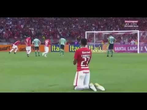 Gol de Vitinho - Internacional 1 x 0 Coritiba - 2016