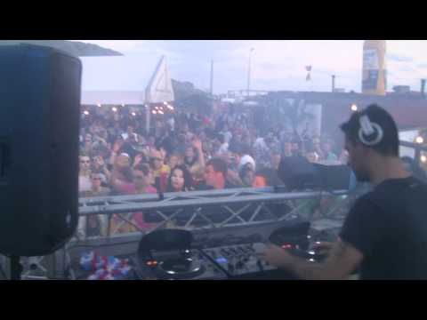 Luminosity Beach Festival 2011 - Sied van Riel plays Punk