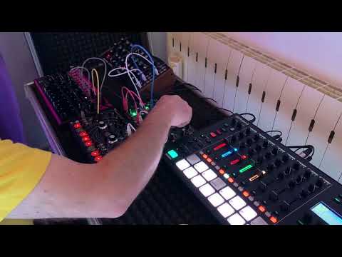 Techno old school Live set Improvised with hardware (Alex Fain)
