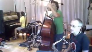 Fito & Fitipaldis - Cerca De Las Vias [ensayo]