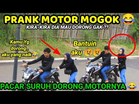 prank-pacar-motor-mogok-ditempat-umum-dia-mau-bantuin-gak