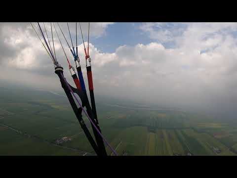 Noordeloos - The Netherlands - 07-05-2022 - 16:10 - Maurik Paragliding