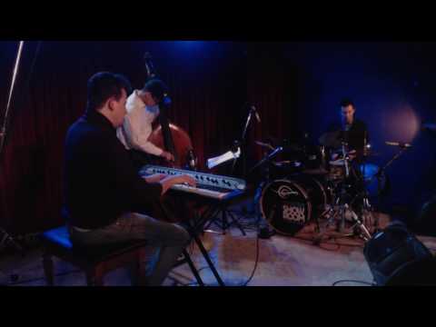 Misha Piatigorsky Trio at the Duncan Showroom