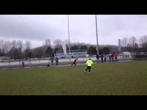 Penalty redding Sem tegen vv Nieuwerkerk