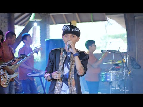 ONI APRAK-NGALANGLAYUNG //PUTRA SUNDA SAWAWA
