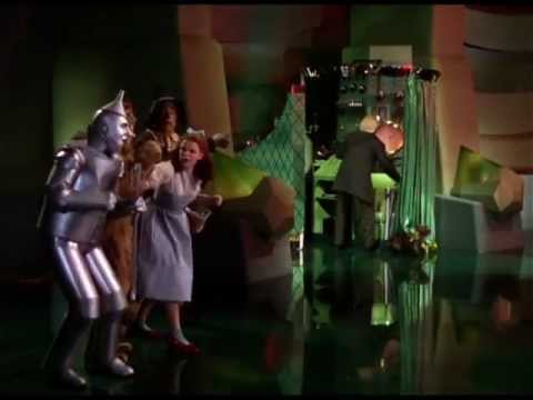 Oz, a csodák csodája (És a madárijesztő agyával?!)