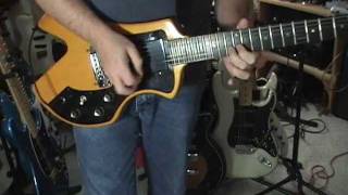 Video thumbnail for 1983 Gibson Corvus II 2 Guitar Review By Scott Grove by Groovy Music Lessons
