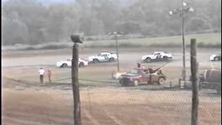 preview picture of video 'Street Stock Feature Race at Brown County Speedway - Russellville, Ohio.'