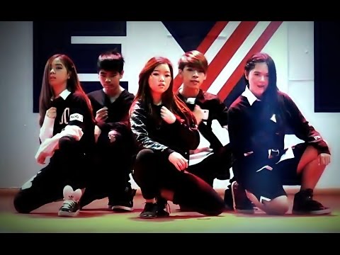 "New Kids" cover "Intro(The Ark)+Dope(BTS)+Just Right(GOT7)+CALL ME BABY(EXO)"  @ Shopping Expo 2015