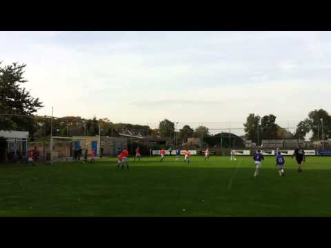 Blauw Wit'81 D3G - FC Engelen D3 (19-10-2013)
