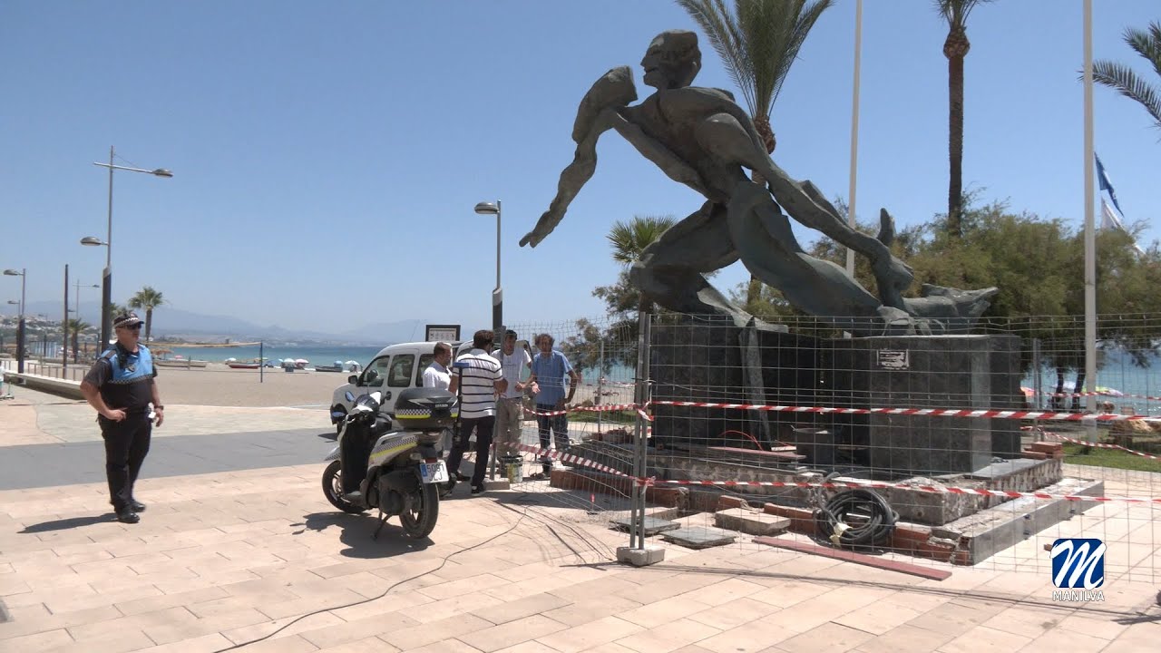 Mejoras en la estatua de la Plaza Manuel Luna “El Cali”