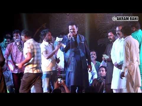 Khirhpey Gulaab Terey | Akram Rahi | Live Show in Shakargarh, Pakistan 2017