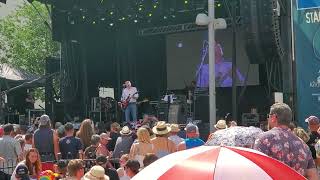 David Wilcox live at Kitchener Bluesfest! &quot;My eyes keep me in trouble.&quot;