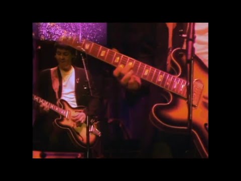 [High Quality] Paul McCartney & Wings -  Live At The Hammersmith Odeon, London (December 29, 1979)
