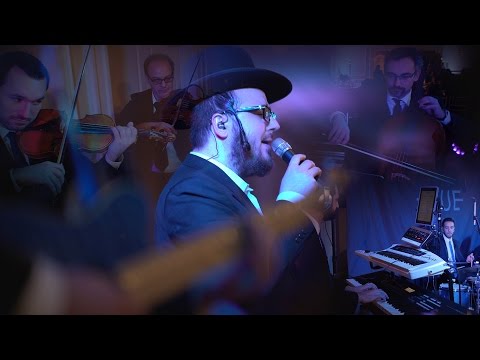 Blue Melody - Yoely Greenfeld "מישהו הולך תמיד איתי"