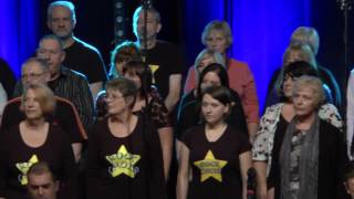 Katie Hockley&#39;s Rock Choir singing &quot;Va Pensiero&quot; with Russell Watson