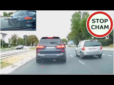 KIEROWCA BMW PRZEJEŻDŻA TUŻ PRZED MASKĄ. NA KLAKSON TO MA JAKIEŚ UCZULENIE