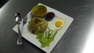 preview picture of video 'Nasi Goreng Kampung Asli - Restoran Permata Hidayah'