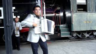 grupo la fuerza del amor &quot;ojitos hechiceros&quot;