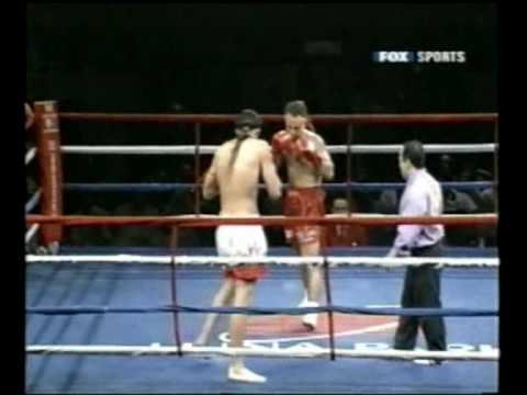 EL RASTA TIBERIO_kick boxing-luna park 2005