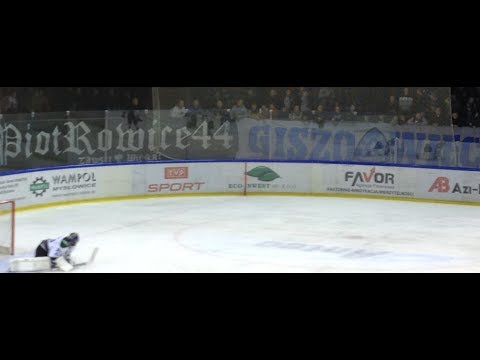 Doping, bluzgi i oprawa: hokejowe derby Katowic Naprzód Janów - GKS Katowice 24.09.2017