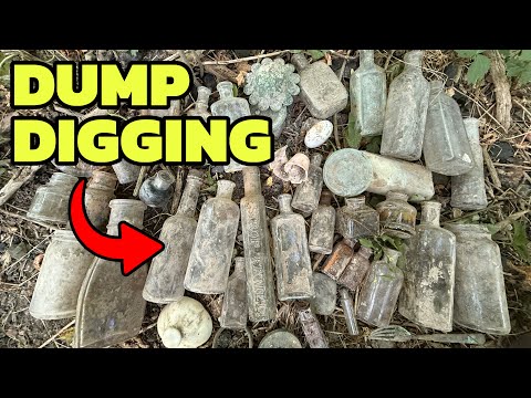100 Year Old MAP Led Us to an OLD Dump Site - Bottle Digging 🔥 #vintage #archaeology #mudlarking