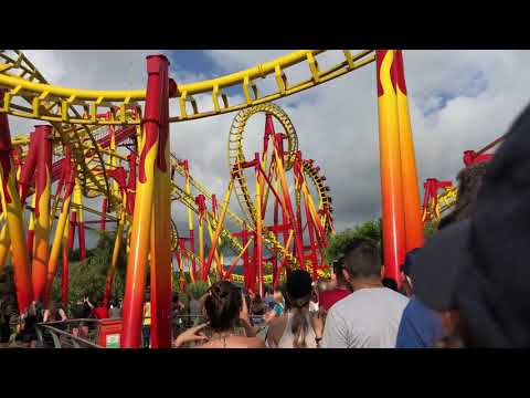 MONTANHA RUSSA FIRE WHIP- BETO CARRERO WORLD