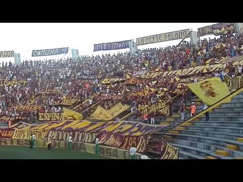 "REVOLUCION VINOTINTO SUR (TOLIMA VS JUNIOR)" Barra: Revolución Vinotinto Sur &bull; Club: Tolima &bull; País: Colombia