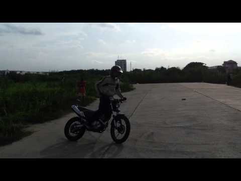 Превью видео о Продажа мотоцикл Yamaha Yamaha 2010 года во Владивостоке.