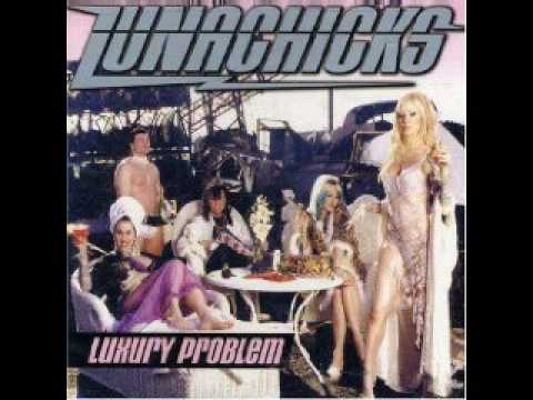 Lunachicks - 1. Less Teeth More Tits