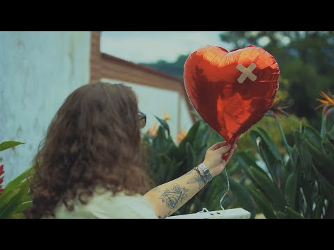 Biank - Um belo dia pra se apaixonar (Clipe Oficial)