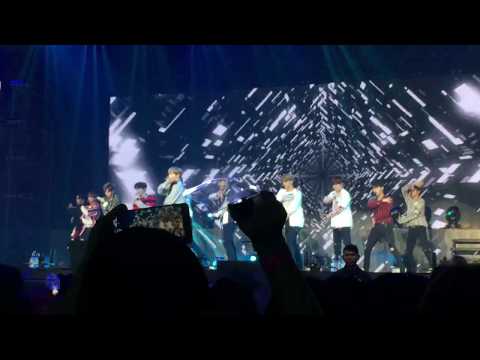 170922 NEVER - WANNA ONE 1st Fanmeeting Singapore [HD]