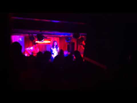 Naomi - White live in Privatklub