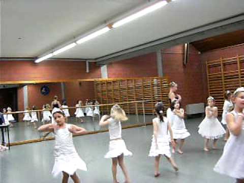 Dans 1e en 2e leerjaar - Enchanted