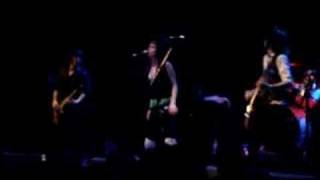 Juliette and the Licks - Shelter Your Needs ABC Glasgow