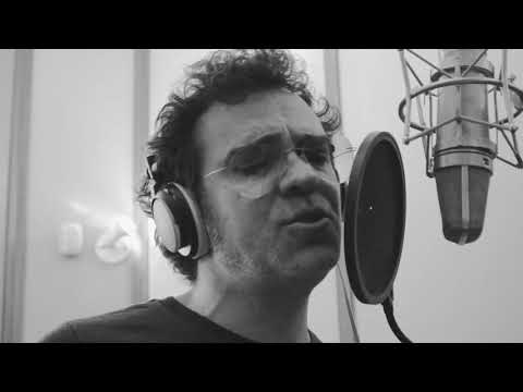 JOÃO TRISKA E PAULINHO MOSKA -  A LINHA ALÉM (Remix)