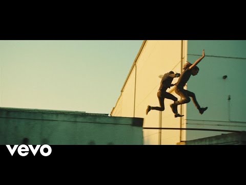 Milliarden - Im Bett verhungern (Official Video)