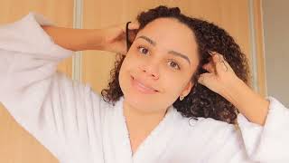 cabelos cacheados beleza natural